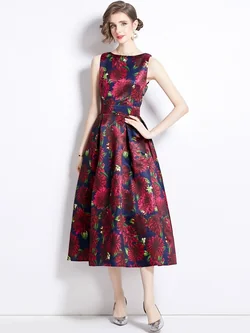 ชุดเดรสยาวสวยๆ ชุดกระโปรงยาว ชุดเดรสยาว ชุดแซกยาว มีขนาด S M L XL สนใจทักแชท