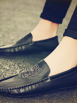 รองเท้าหนังผู้ชาย มีไซส์39-44 รองเท้าโลฟเฟอร์ชาย Slip-On Shoes มีขนาด39-44