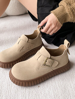 รองเท้าแฟชั่นผู้หญิงส้นเตี้ย ใส่สบาย มีขนาดให้สั่งซื้อ 35 36 37 38 39 40 สนใจทักแชท ฟรีค่าส่ง!