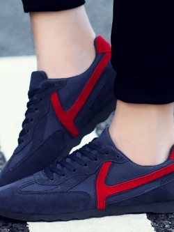 รองเท้าแฟชั่นอินเทรนด์