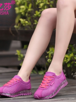 รองเท้าแฟชั่นอินเทรนด์