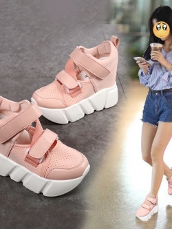 รองเท้าแฟชั่นอินเทรนด์