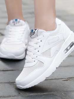 รองเท้าแฟชั่นอินเทรนด์