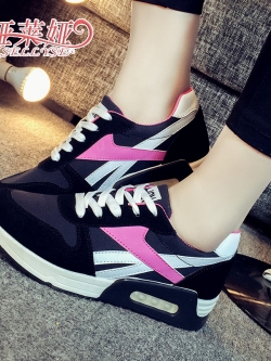 รองเท้าแฟชั่นอินเทรนด์