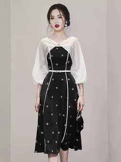 ชุดเดรสยาวสวยๆ ชุดกระโปรงยาว ชุดเดรสยาว ชุดแซกยาว มีขนาด S M L XL สนใจทักแชท