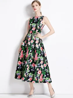 ชุดเดรสยาวสวยๆ ชุดกระโปรงยาว ชุดเดรสยาว ชุดแซกยาว มีขนาด S M L XL สนใจทักแชท