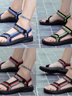 รองเท้าแฟชั่นอินเทรนด์