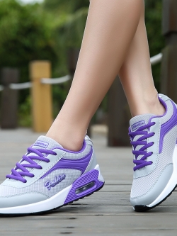 รองเท้าแฟชั่นอินเทรนด์