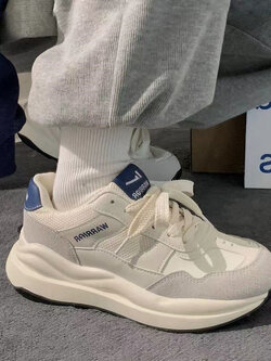 รองเท้าผ้าใบผู้หญิง ใส่สบาย รองเท้าผ้าใบใส่เที่ยวผู้หญิง มีSIZE 35 36 37 38 39 40