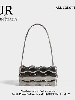 กระเป๋าผู้หญิงสวยๆ กระเป๋าสะพายข้างผู้หญิง กระเป๋าแบรนด์ BEAR BAG กระเป๋าหมีสุดคิ้ว!