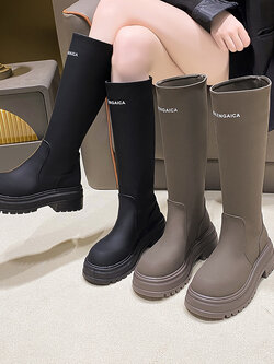 รองเท้าแฟชั่นผู้หญิงส้นเตี้ย ใส่สบาย มีขนาดให้สั่งซื้อ 35 36 37 38 39 40 สนใจทักแชท ฟรีค่าส่ง!