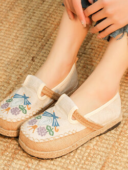 รองเท้าผ้าใบผู้หญิง ใส่สบาย รองเท้าผ้าใบใส่เที่ยวผู้หญิง มีSIZE 35 36 37 38 39 40