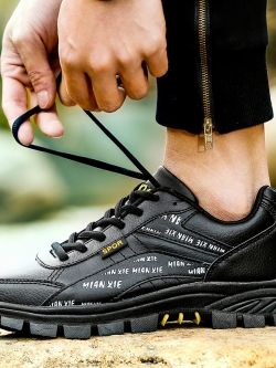 รองเท้าแฟชั่นอินเทรนด์