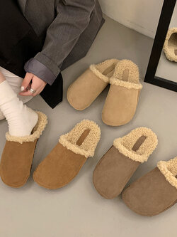 รองเท้าแฟชั่นผู้หญิงส้นเตี้ย ใส่สบาย มีขนาดให้สั่งซื้อ 35 36 37 38 39 40 สนใจทักแชท ฟรีค่าส่ง!