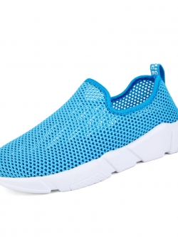 รองเท้าแฟชั่นอินเทรนด์