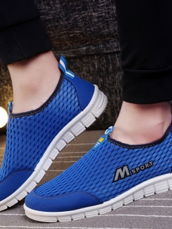 รองเท้าแฟชั่นอินเทรนด์