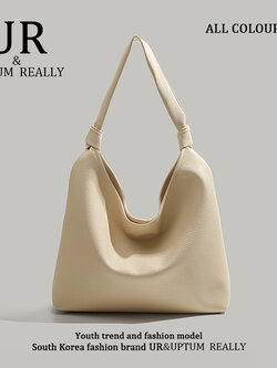 กระเป๋าผู้หญิงสวยๆ กระเป๋าสะพายข้างผู้หญิง กระเป๋าแบรนด์ BEAR BAG กระเป๋าหมีสุดคิ้ว!