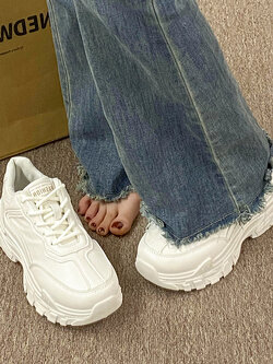 รองเท้าผ้าใบผู้หญิง ใส่สบาย รองเท้าผ้าใบใส่เที่ยวผู้หญิง มีSIZE 35 36 37 38 39 40