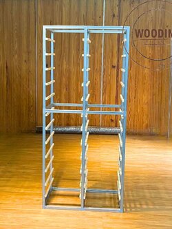 ชั้นเหล็กใส่ถาดพลาสติก