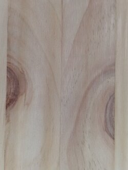 แผ่นไม้สนเรดิเอต้า (มีตา) หนา 20 มม.