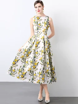 ชุดเดรสยาวสวยๆ ชุดกระโปรงยาว ชุดเดรสยาว ชุดแซกยาว มีขนาด S M L XL สนใจทักแชท