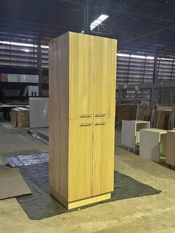 ตู้เก็บของไม้สน