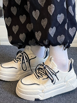 รองเท้าผ้าใบผู้หญิง ใส่สบาย รองเท้าผ้าใบใส่เที่ยวผู้หญิง มีSIZE 35 36 37 38 39 40