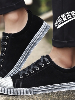 รองเท้าแฟชั่นอินเทรนด์