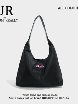 กระเป๋าผู้หญิงสวยๆ กระเป๋าสะพายข้างผู้หญิง กระเป๋าแบรนด์ BEAR BAG กระเป๋าหมีสุดคิ้ว!