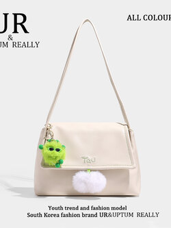 กระเป๋าผู้หญิงสวยๆ กระเป๋าสะพายข้างผู้หญิง กระเป๋าแบรนด์ BEAR BAG กระเป๋าหมีสุดคิ้ว!