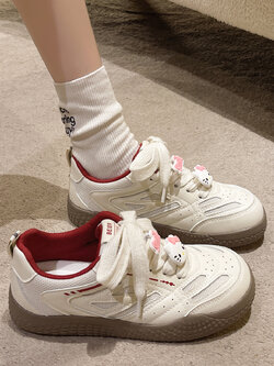 รองเท้าแฟชั่นผู้หญิงส้นเตี้ย ใส่สบาย มีขนาดให้สั่งซื้อ 35 36 37 38 39 40 สนใจทักแชท ฟรีค่าส่ง!