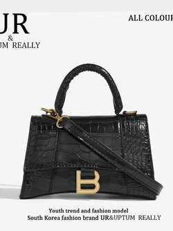 กระเป๋าผู้หญิงสวยๆ กระเป๋าสะพายข้างผู้หญิง กระเป๋าแบรนด์ BEAR BAG กระเป๋าหมีสุดคิ้ว!