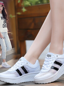 รองเท้าแฟชั่นอินเทรนด์