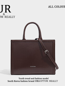 กระเป๋าผู้หญิงสวยๆ กระเป๋าสะพายข้างผู้หญิง กระเป๋าแบรนด์ BEAR BAG กระเป๋าหมีสุดคิ้ว!