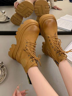 รองเท้าแฟชั่นผู้หญิงส้นเตี้ย ใส่สบาย มีขนาดให้สั่งซื้อ 35 36 37 38 39 40 สนใจทักแชท ฟรีค่าส่ง!