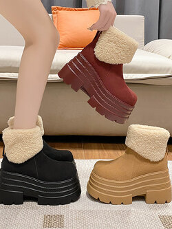 รองเท้าผ้าใบเสริมส้นสูง ไซต์35-39 สนใจทักแชท ฟรีค่าส่ง!