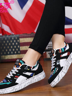 รองเท้าแฟชั่นอินเทรนด์